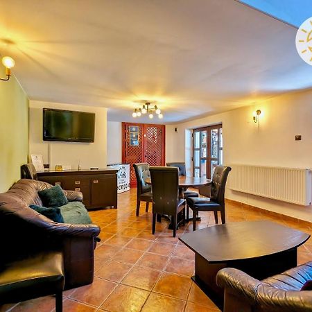 Casa Bergwald Appartement Rîşnov Buitenkant foto