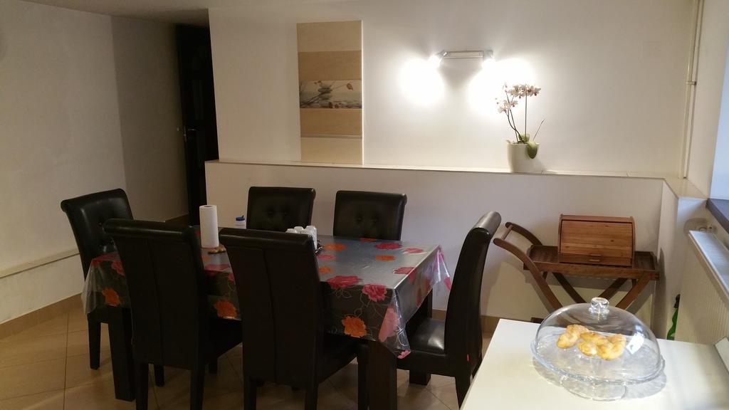 Casa Bergwald Appartement Rîşnov Buitenkant foto